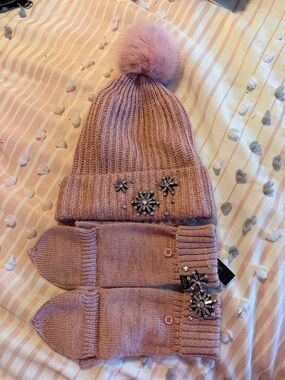 Victoria's Secret Pink Knit Pom-Pom Bejeweled Hat & Mittens Set